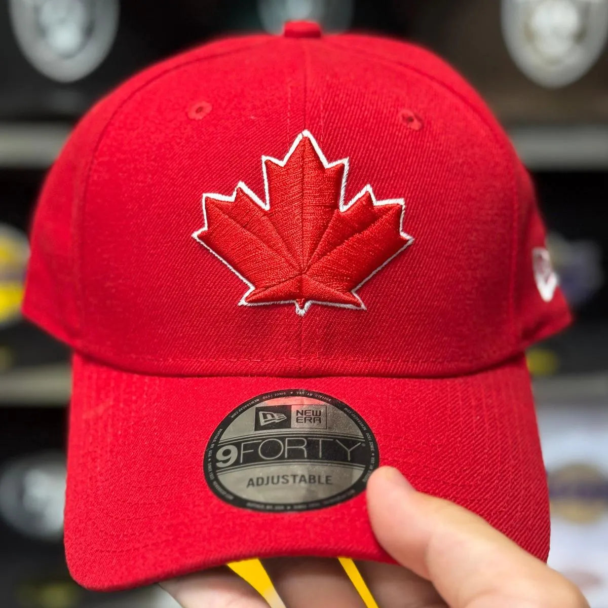 New Era Toronto Blue Jays 'Maple Leaf' Red 9FORTY Baseball Cap - Product Image