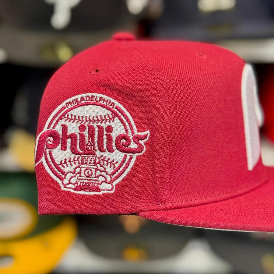 Philadelphia Phillies 'Historical Patch' Maroon/White Mitchell & Ness Snapback - Product Image
