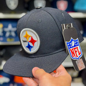 Pittsburgh Steelers Black Pro Standard Snapback - Product Image