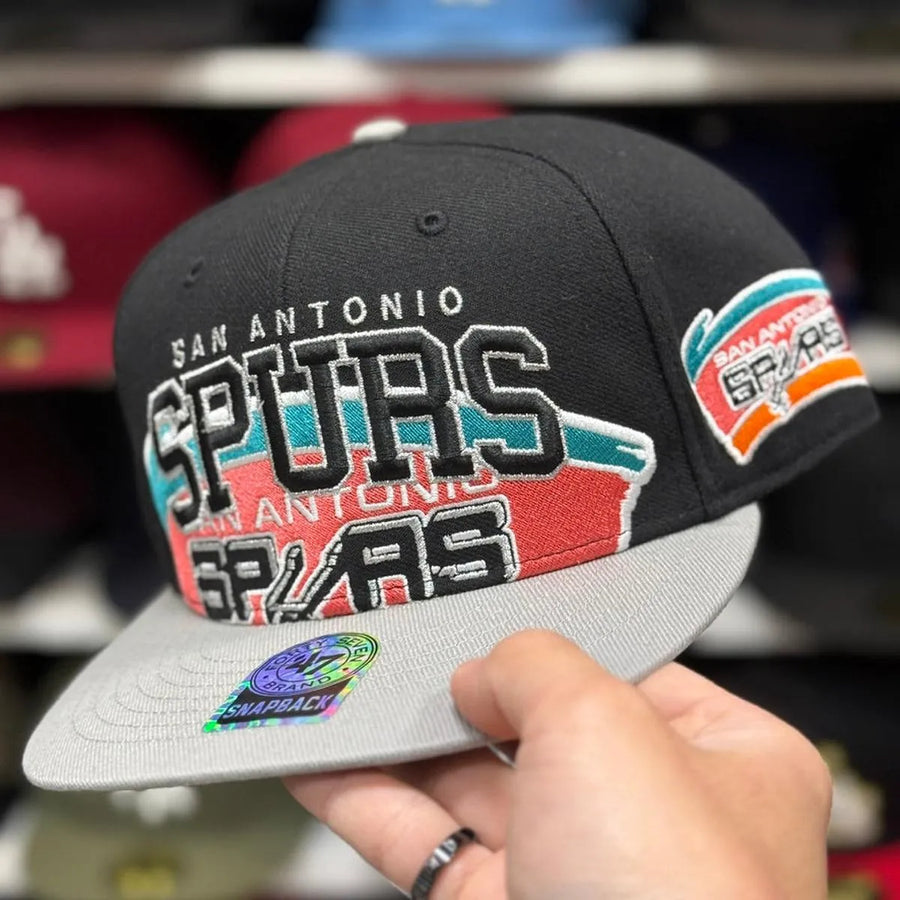 San Antonio Spurs Black/Silver '47 Brand Snapback - Product Image
