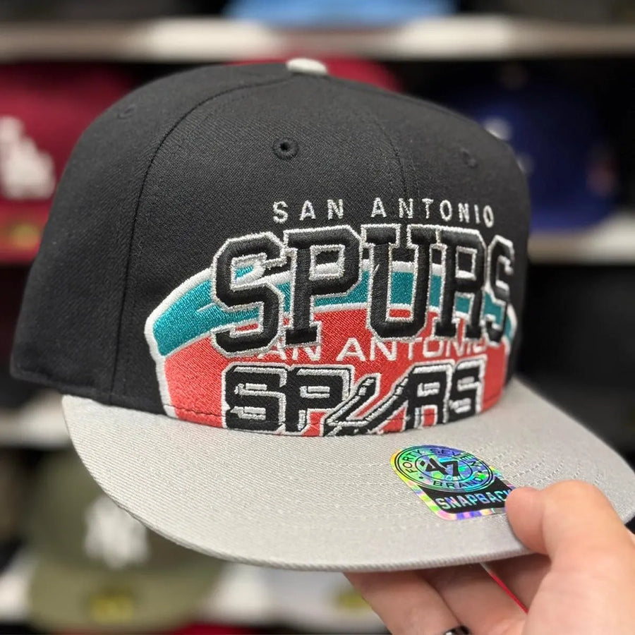 San Antonio Spurs Black/Silver '47 Brand Snapback - Product Image