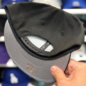 Youth New Era Los Angeles Dodgers 'Upside Down Logo' Black 9FIFTY Snapback - Product Image