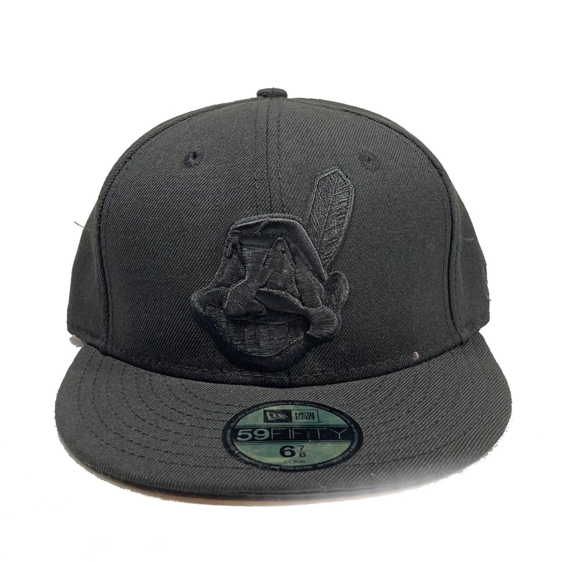 Cleveland Indians Chief Wahoo (Black) Fitted – Cap World: Embroidery