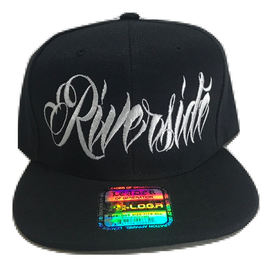 City Riverside Snapback | Black