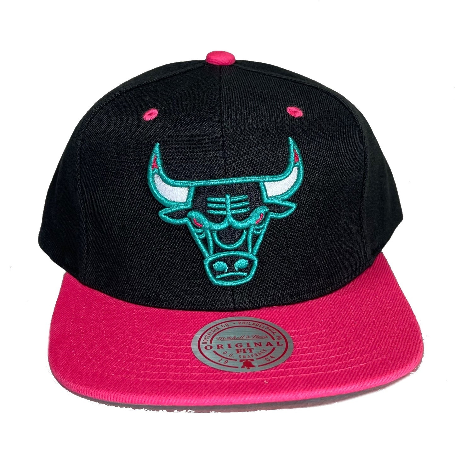 Chicago Bulls (Black/Hot Pink) Snapback